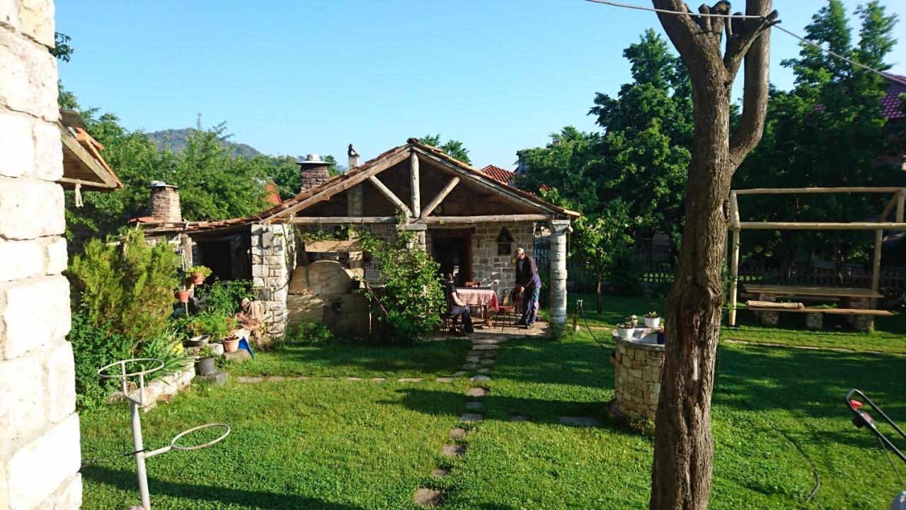Voskopojë Bujtina Shkodrani B&B 외부 사진