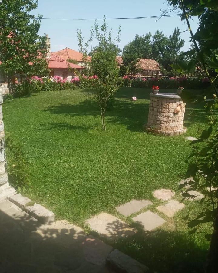 Voskopojë Bujtina Shkodrani B&B 외부 사진