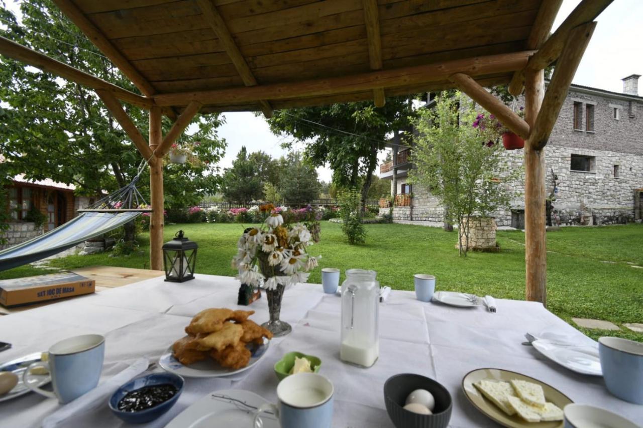 Voskopojë Bujtina Shkodrani B&B 외부 사진